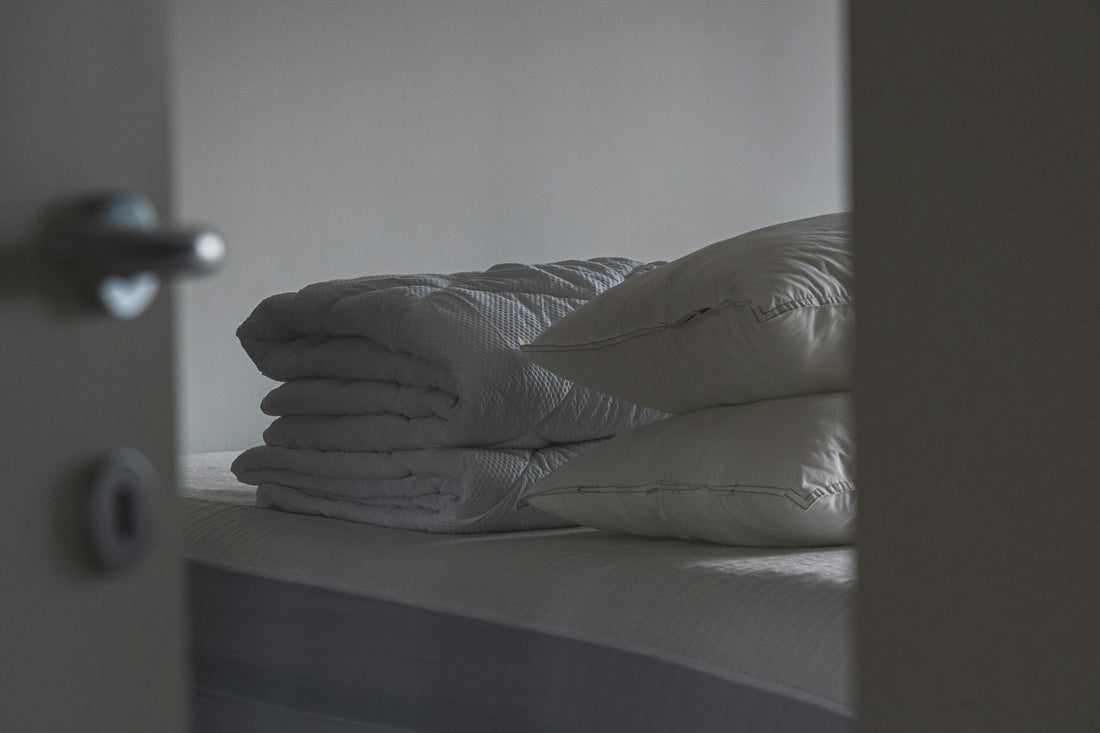 7 Amazing Benefits of a Memory Foam Curved Pillow for Neck Pain Relief